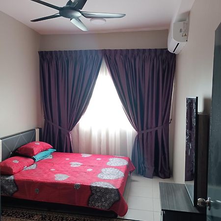 Aisy Homestay Putrajaya Cyberjaya Klia Kampung Dengkil Esterno foto