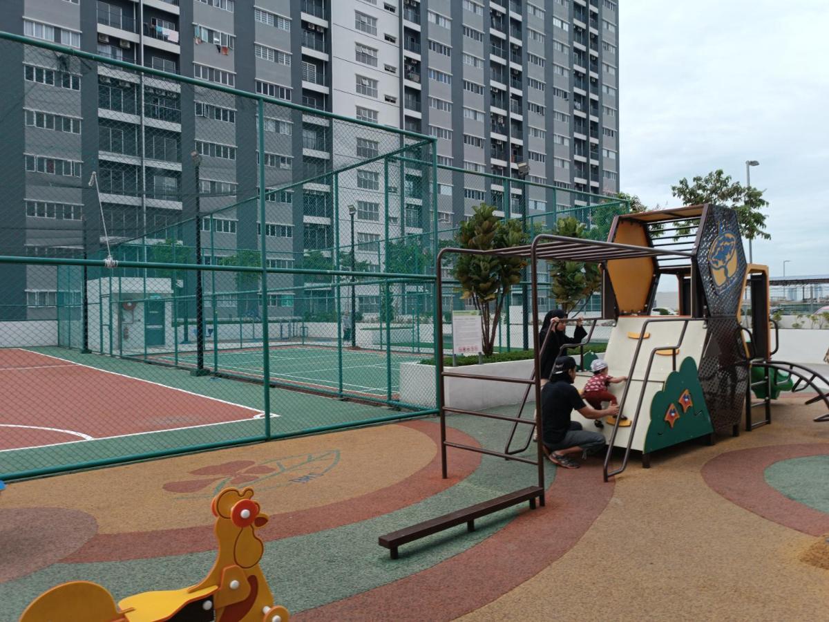 Aisy Homestay Putrajaya Cyberjaya Klia Kampung Dengkil Esterno foto