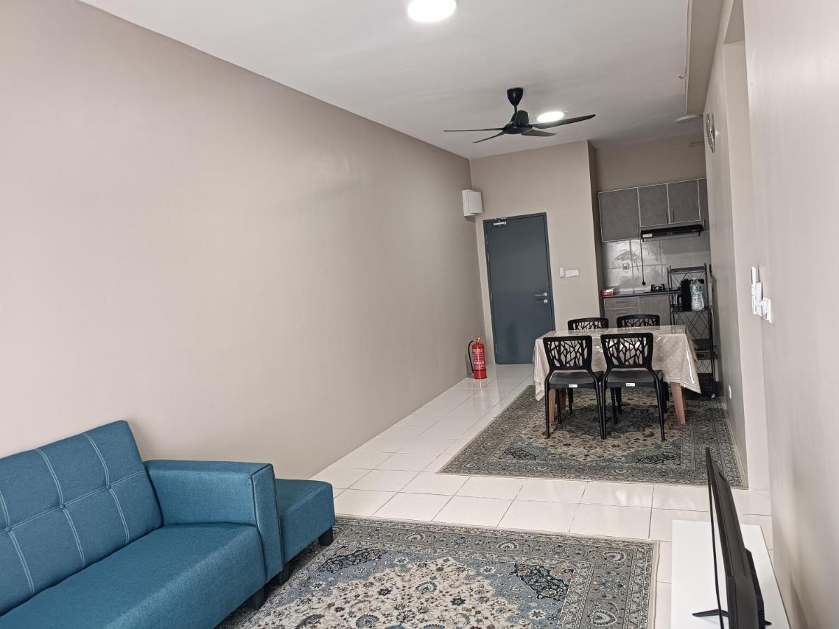 Aisy Homestay Putrajaya Cyberjaya Klia Kampung Dengkil Esterno foto